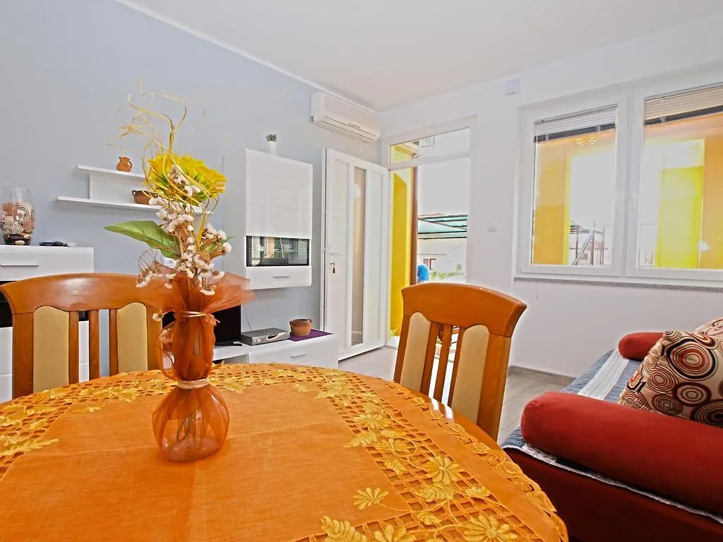 Apartment Snezana 1200 Fazana Croatia