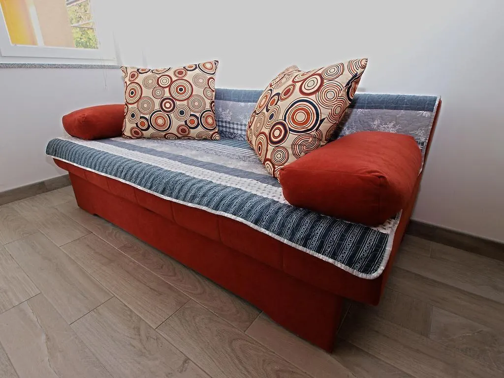 Apartment Snezana 1200 Fazana 0*,